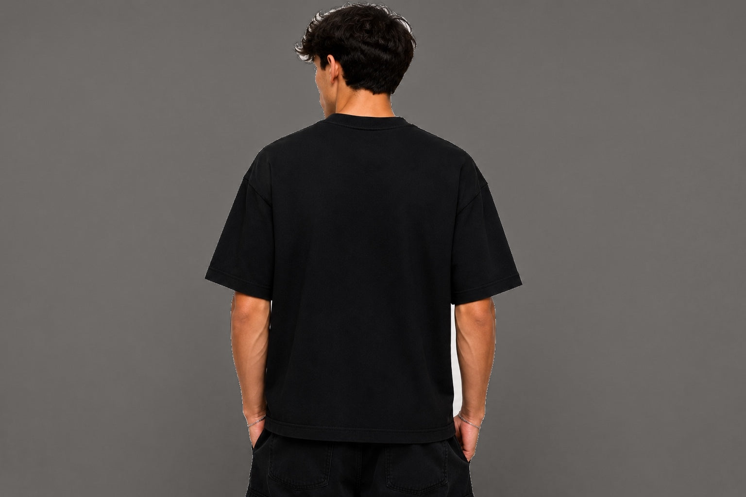 T-shirt Paden noir porté - verso